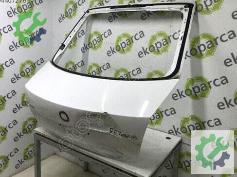 Skoda Octavia Bagaj Kapağı 5E5827023B çıkma parça