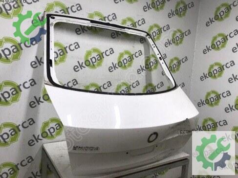 Skoda Octavia Bagaj Kapağı 5E5827023B çıkma parça