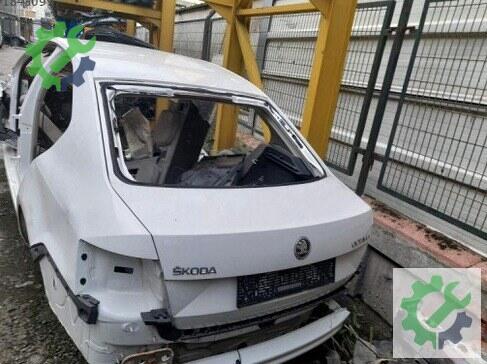 Skoda Octavia Bagaj Kapağı 5E5827023B çıkma parça