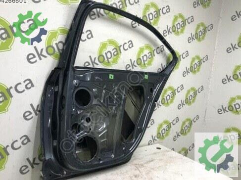 Skoda Octavia Sağ Arka Kapı 5E5833052 çıkma parça