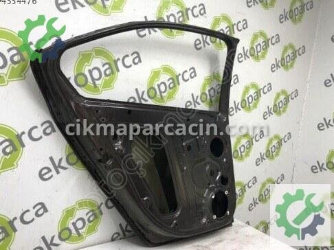 Skoda Octavia Sol Arka Kapı 5E5833051 çıkma parça