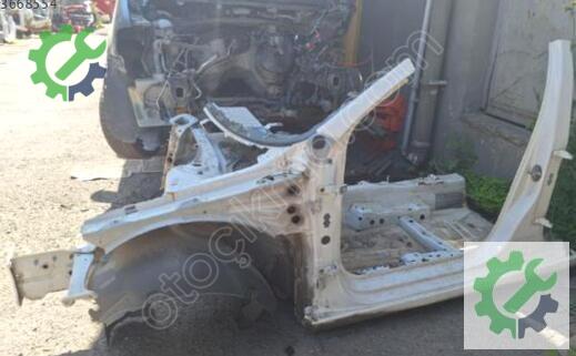 Skoda Octavia Sol Ön Marşpiyel Sacı 5E0810125A çıkma parça
