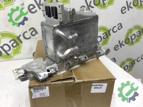 Skoda Octavia Emme Manifoldu 04L129711BA çıkma parça