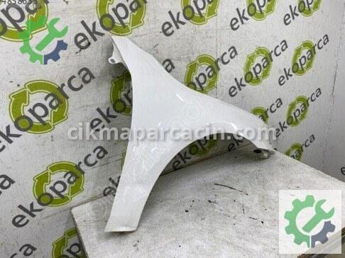 Skoda Octavia Sağ Ön Çamurluk 5E0821106C çıkma parça