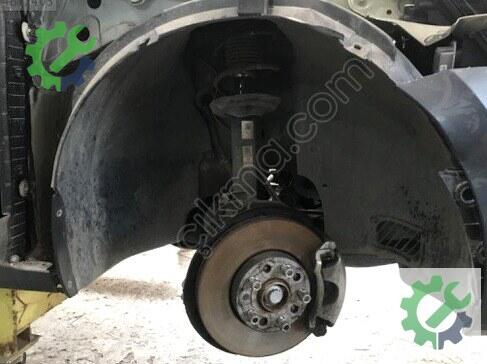 Skoda Octavia Sağ Ön Taşıyıcı 5Q0407256S çıkma parça