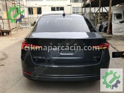 Skoda Octavia Sağ Arka Stop 5E6945308A çıkma parça