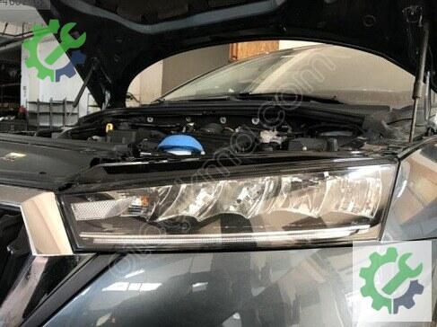 Skoda Octavia Sol Ön Far 5E4941015 çıkma parça