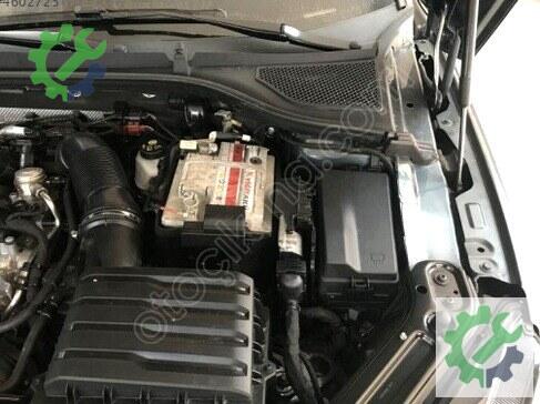 Skoda Octavia Sol Konsol 5E3810125A çıkma parça