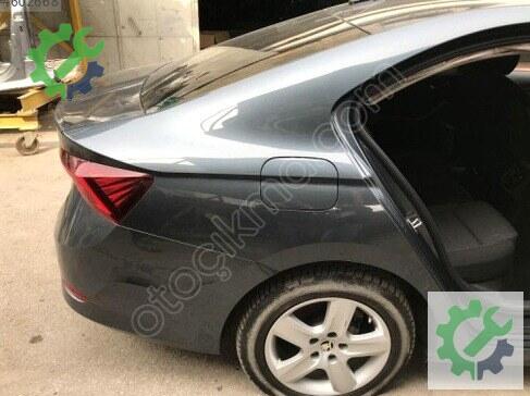 Skoda Octavia Arka Tampon 5E6807421 çıkma parça