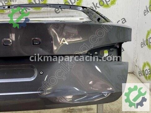 Skoda Octavia Bagaj Kapağı 5E6827023 çıkma parça