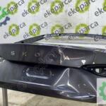 SKODA OCTAVİA 2020 2024 BAĞAJ KAPAĞI 5E6827023