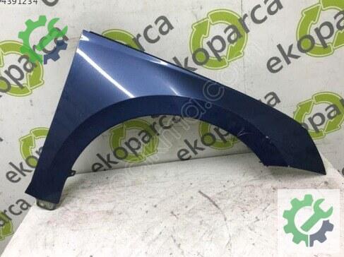 Skoda Octavia Sağ Ön Çamurluk çıkma parça
