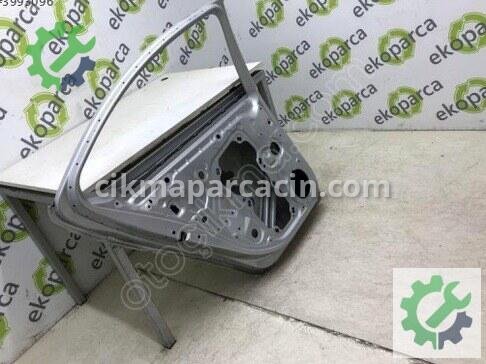 Skoda Octavia Sol Arka Kapı 5E6833051 çıkma parça