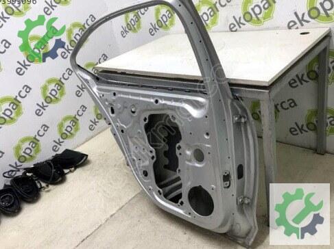 Skoda Octavia Sol Arka Kapı 5E6833051 çıkma parça