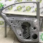 SKODA OCTAVİA 2020 2024 ÇIKMA SOL ARKA KAPI 5E6833051
