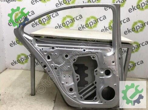 Skoda Octavia Sol Arka Kapı 5E6833051 çıkma parça