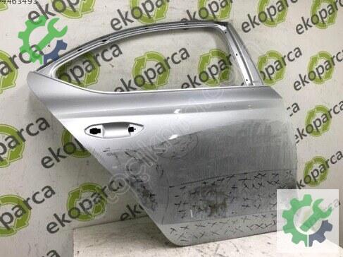 Skoda Octavia Sağ Arka Kapı 5E6833052 çıkma parça