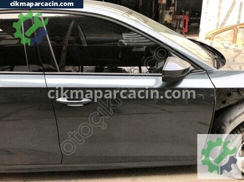 Skoda Octavia Sağ Ön Kapı çıkma parça