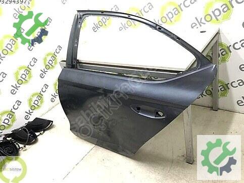 Skoda Octavia Sol Arka Kapı 5E6833051 çıkma parça