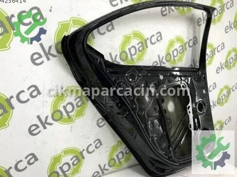 Skoda Octavia Sol Arka Kapı 5E6833051 çıkma parça