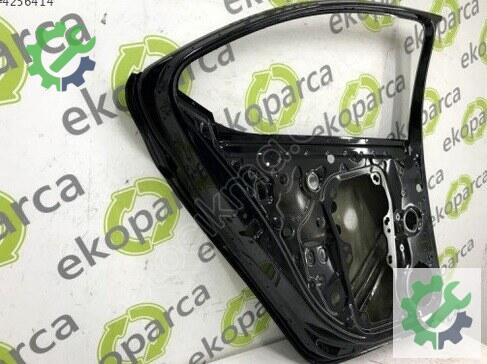 Skoda Octavia Sol Arka Kapı 5E6833051 çıkma parça