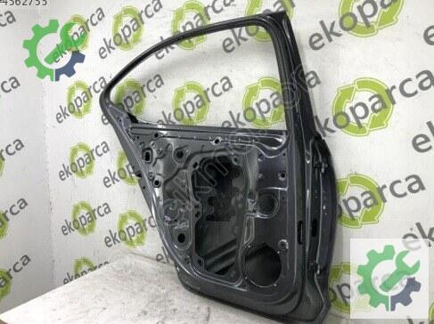 Skoda Octavia Sol Arka Kapı 5E6833051 çıkma parça