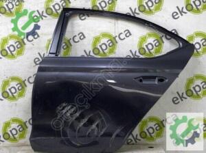 SKODA OCTAVİA 2020 2024 SOL ARKA KAPI 5E6833051