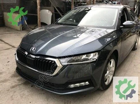 Skoda Octavia Sol Ön Kapı 5E3831051 çıkma parça