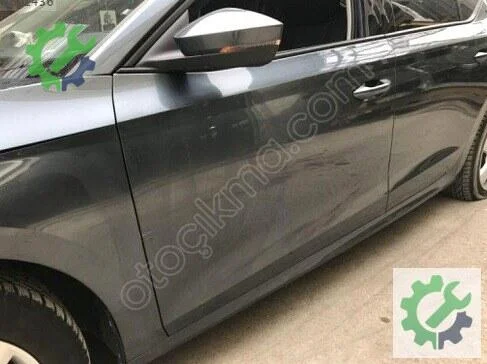 Skoda Octavia Sol Ön Kapı 5E3831051 çıkma parça