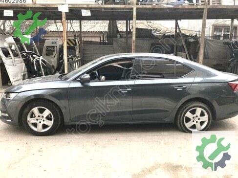 Skoda Octavia Sol Taşıyıcı 5Q0407255S çıkma parça