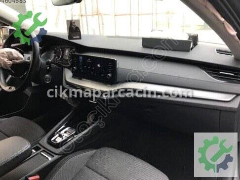 Skoda Octavia Teyp 5E3035871A çıkma parça