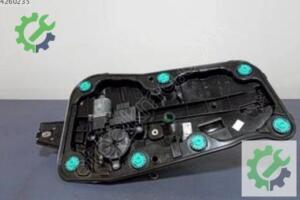 SKODA OCTAVİA 2021 2025 SAĞ ARKA CAM KRİKOSU 5E3839656A