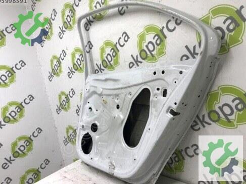 Skoda Rapid Sağ Arka Kapı 5JA833052 çıkma parça