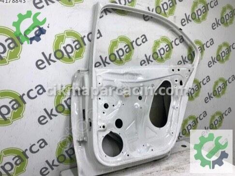 Skoda Rapid Sağ Arka Kapı 5JA833052 çıkma parça