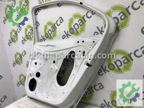 Skoda Rapid Sağ Arka Kapı 5JA833052 çıkma parça