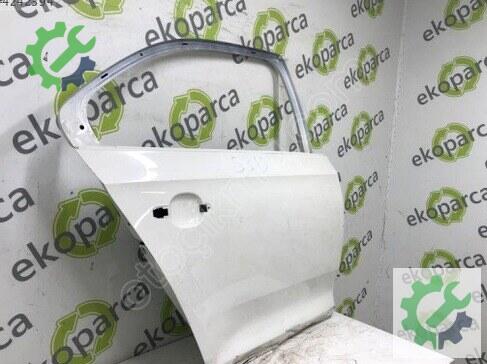 Skoda Rapid Sağ Arka Kapı 5JA833052 çıkma parça