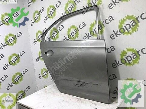 Skoda Rapid Sağ Arka Kapı 5JA833052 çıkma parça