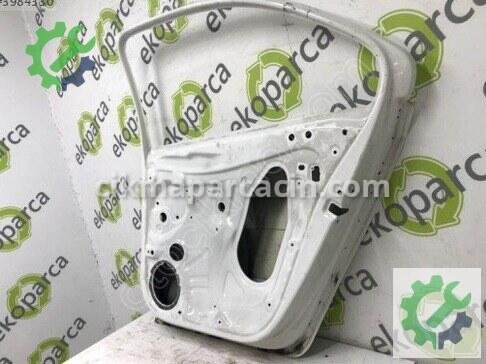Skoda Rapid Sağ Arka Kapı 5JA833052 çıkma parça