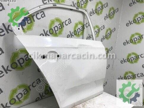 Skoda Rapid Sağ Arka Kapı 5JA833052 çıkma parça