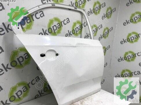 Skoda Rapid Sağ Arka Kapı 5JA833052 çıkma parça