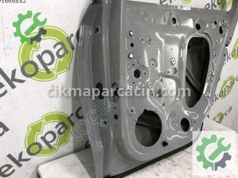Skoda Scala Sağ Arka Kapı 657833052 çıkma parça