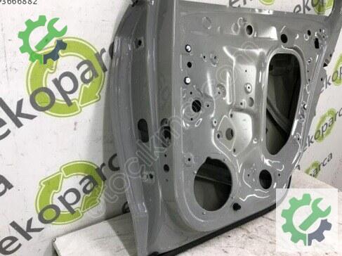 Skoda Scala Sağ Arka Kapı 657833052 çıkma parça