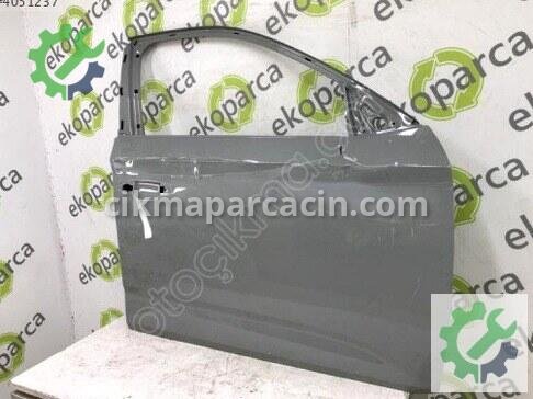 Skoda Scala Sağ Ön Kapı 657831052 çıkma parça