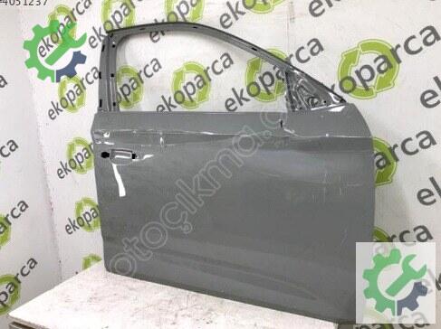 Skoda Scala Sağ Ön Kapı 657831052 çıkma parça