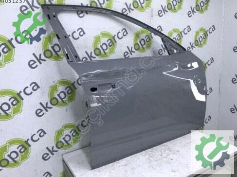 Skoda Scala Sağ Ön Kapı 657831052 çıkma parça