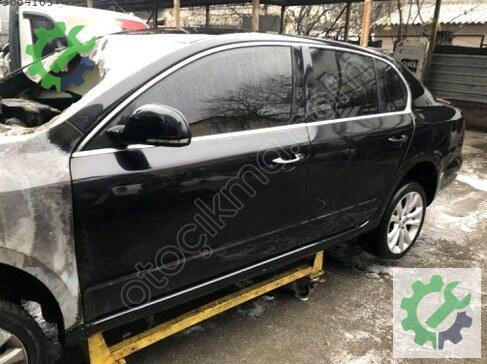Skoda Superb Bagaj Kapağı 3T5827025A çıkma parça
