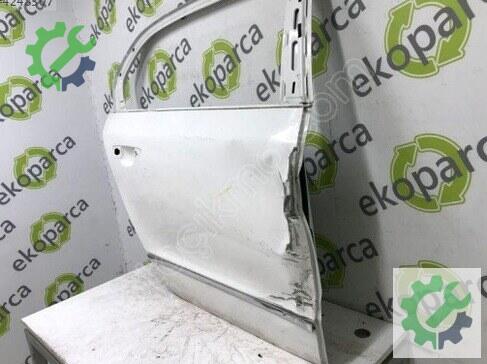 Skoda Superb Sağ Arka Kapı 3T5833056 çıkma parça