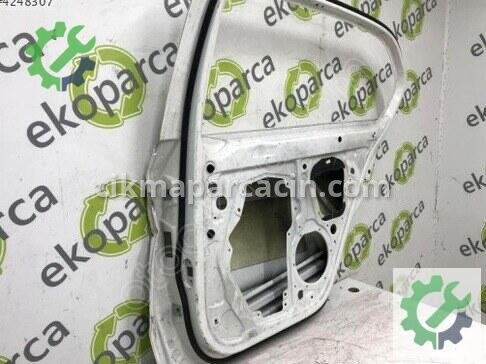Skoda Superb Sağ Arka Kapı 3T5833056 çıkma parça