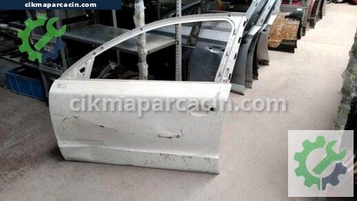 Skoda Superb Sol Ön Kapı çıkma parça