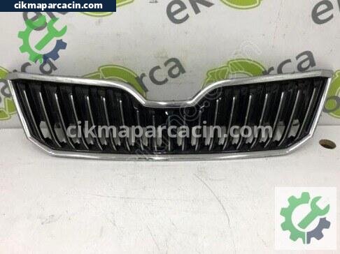Skoda Superb Ön Panjur çıkma parça